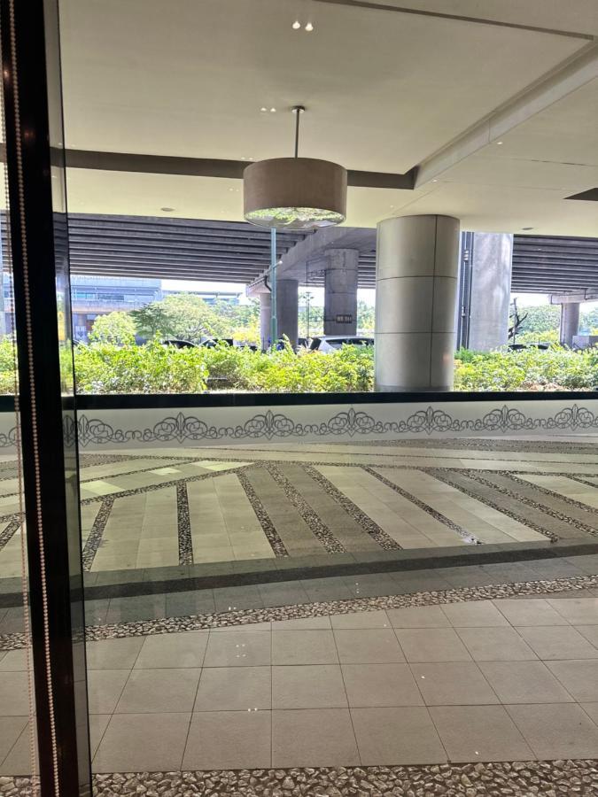 باساي 81 Newport Condominium Cluster 5 3A By Rechelle Nunag المظهر الخارجي الصورة